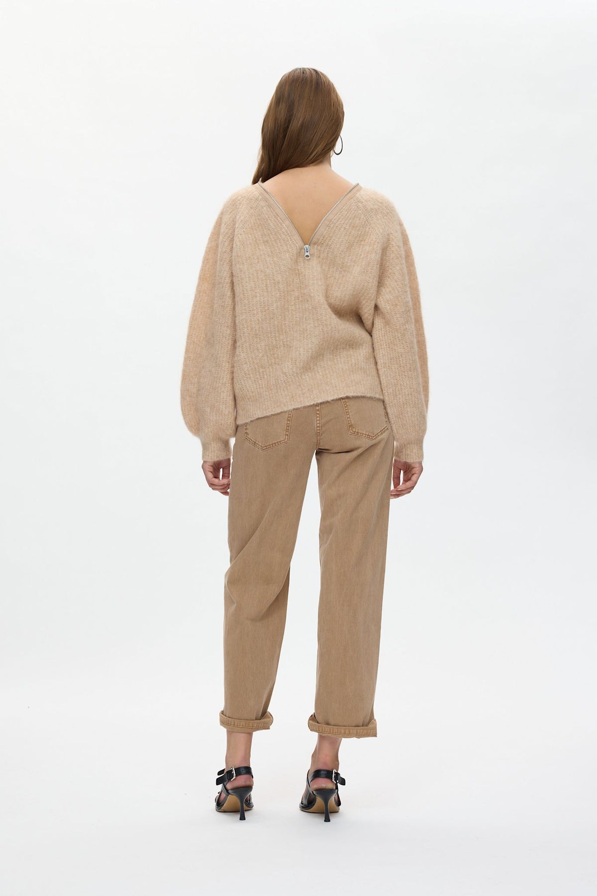 Maelle - Superlight knit zip opening sweater I Light camel 3 - Rabens Saloner