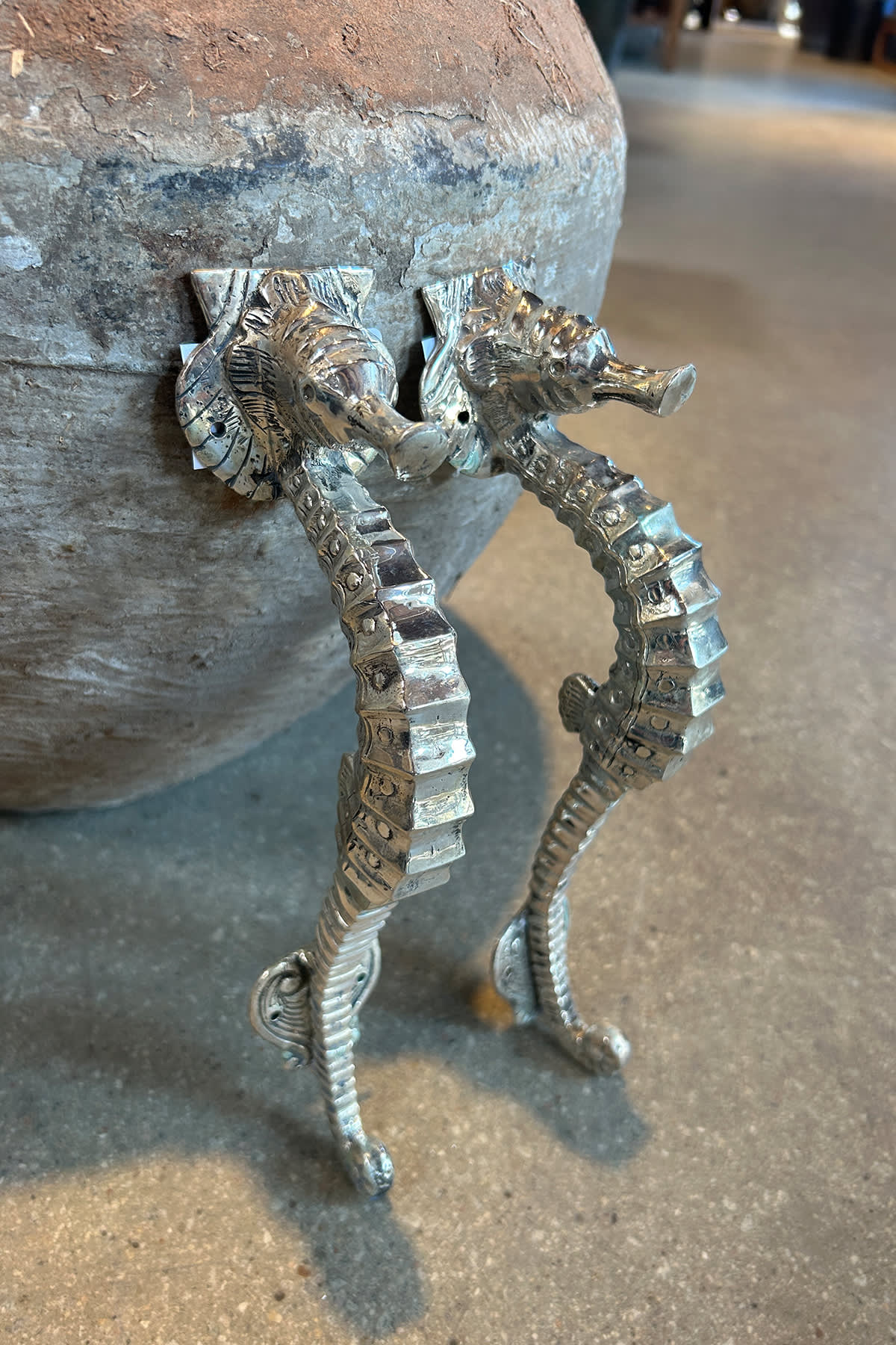 Seahorse Door Handle - Rabens Apartment I Brass 5 - Rabens Saloner