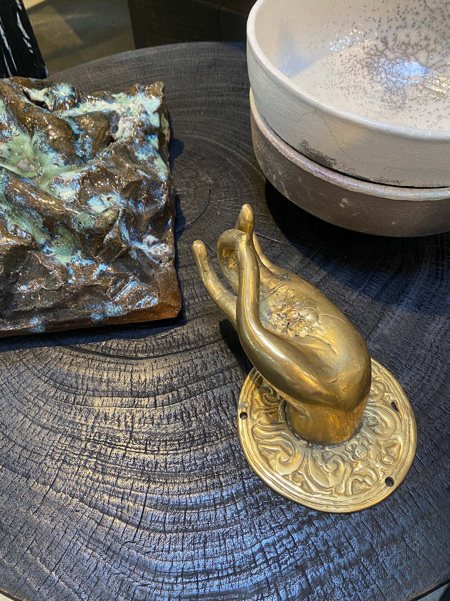 Decorative large brass hand - Hand I Brass 2 - Rabens Saloner