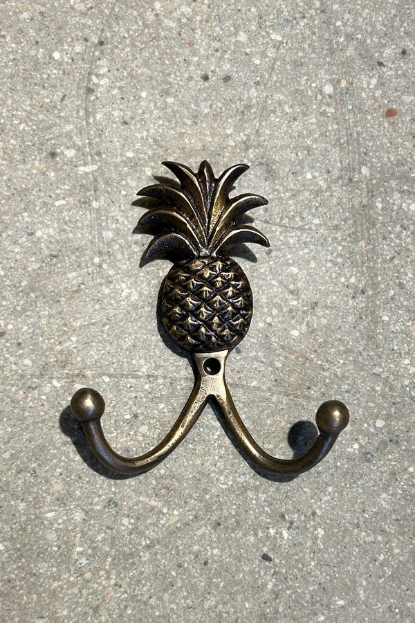 Pineapple w/ 2 hooks - Rabens Apartment I Matte Brass 2 - Rabens Saloner