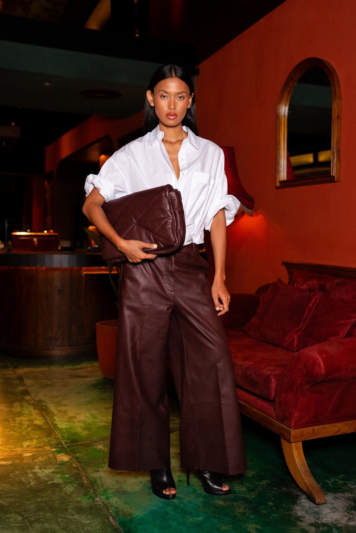 PRE-ORDER I Noria - Leather padded shoulder bag I Burgundy
