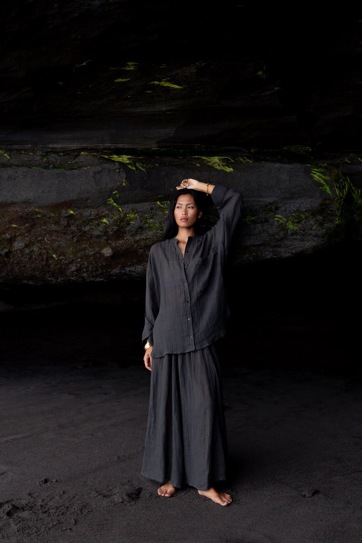 Jumana - PRE-ORDER I Crinkled flared skirt I Faded black 3 - Rabens Saloner