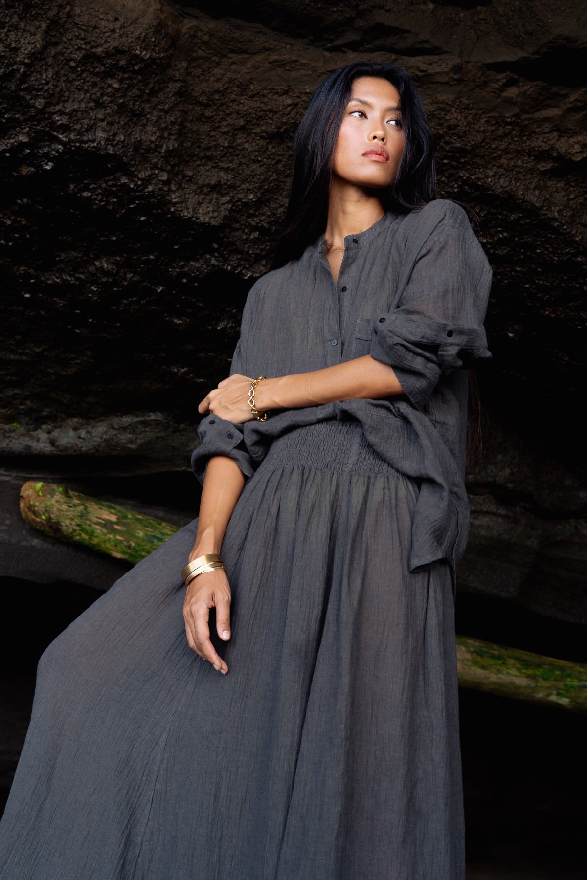Jumana - PRE-ORDER I Crinkled flared skirt I Faded black 4 - Rabens Saloner