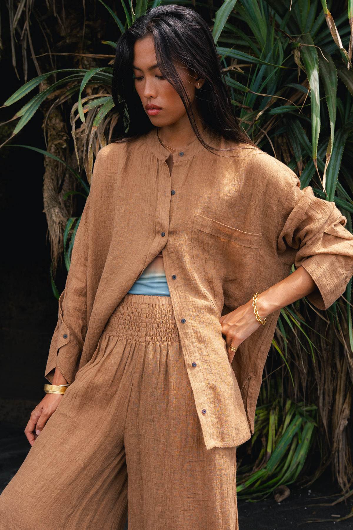 Bobbies - PRE-ORDER I Crinkled oversize shirt I Walnut Walnut XS/S 9 - Rabens Saloner