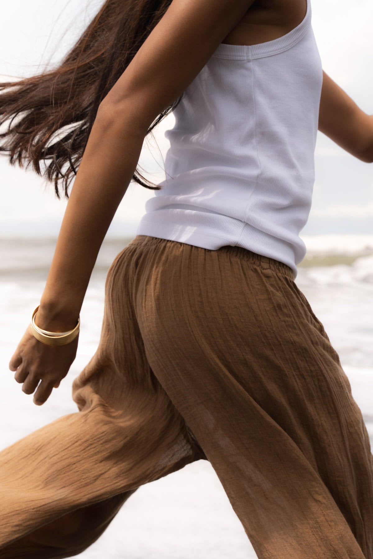 Karam - PRE-ORDER I Crinkled wide leg pants I Walnut 6 - Rabens Saloner