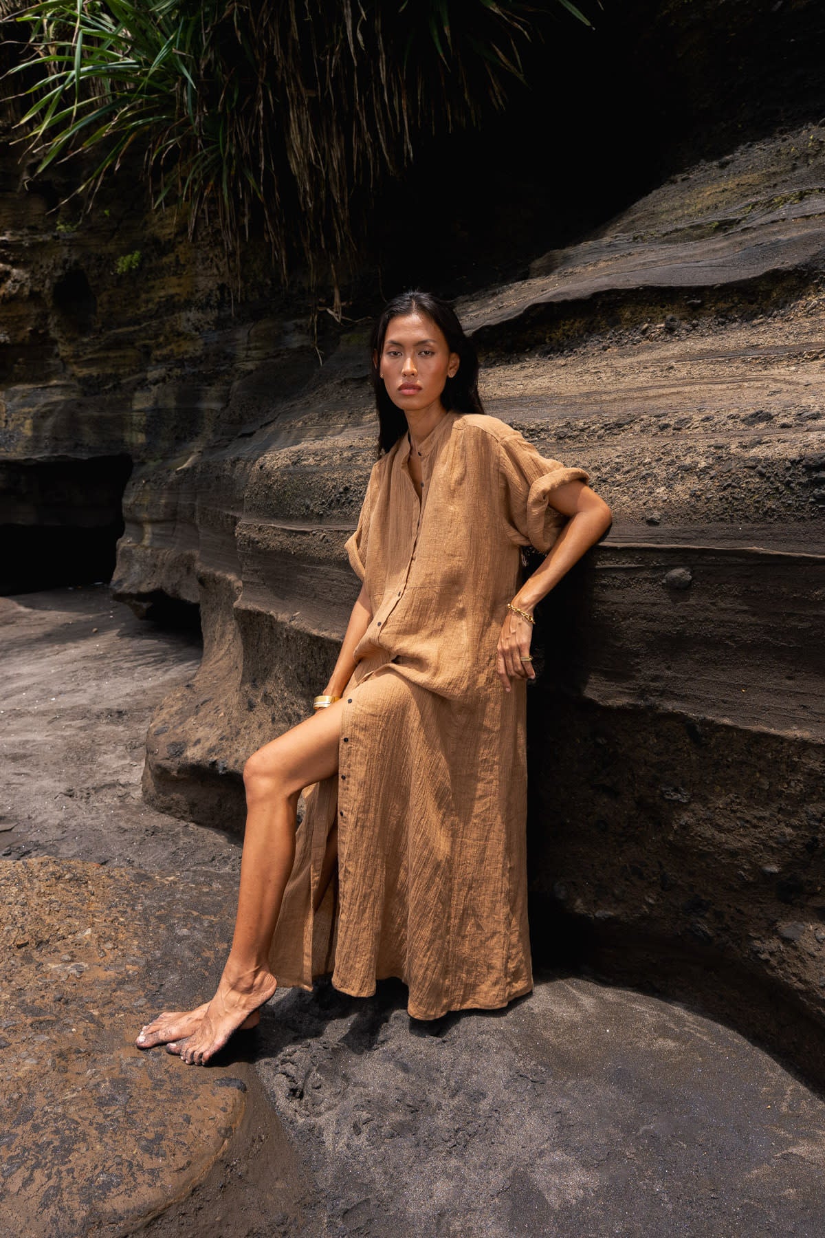 Susi - PRE-ORDER I Crinkled long kaftan I Walnut 3 - Rabens Saloner