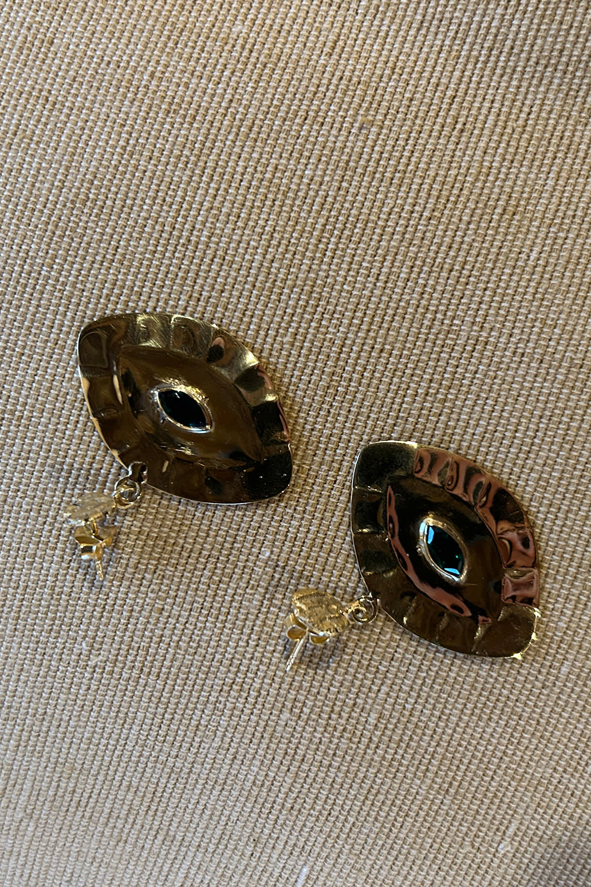 Giant Eye Earring - Nafsu I Gold 4 - Rabens Saloner