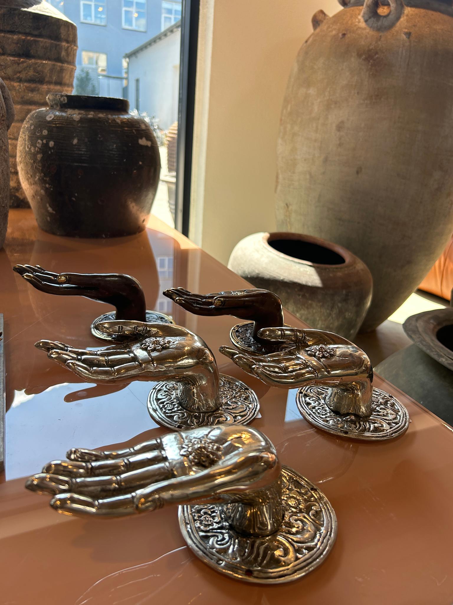 Decorative open hand - Hand I Silver 2 - Rabens Saloner
