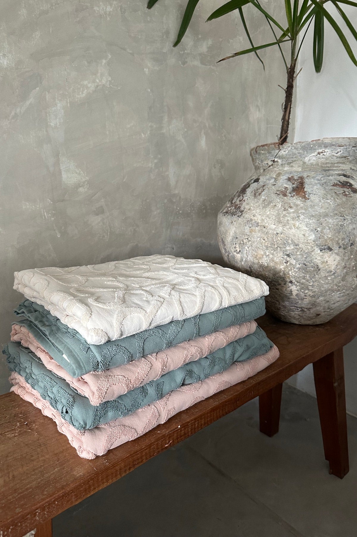 Monogram bath towel - Bath towel 100x150 cm I Sage 2 - Rabens Saloner