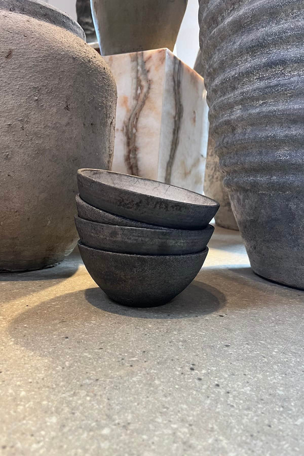 Hand Made Ceramic Bowl - Visby Ceramics I Dark Grey 2 - Rabens Saloner