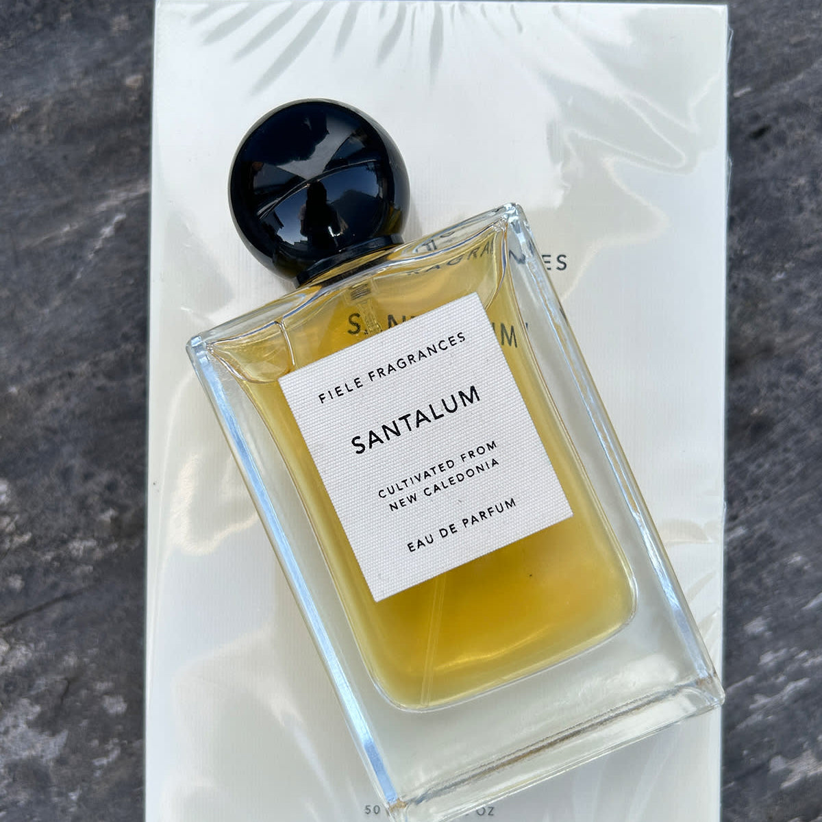 FIELE FRAGRANCE | NATURAL PERFUME | SANTALUM