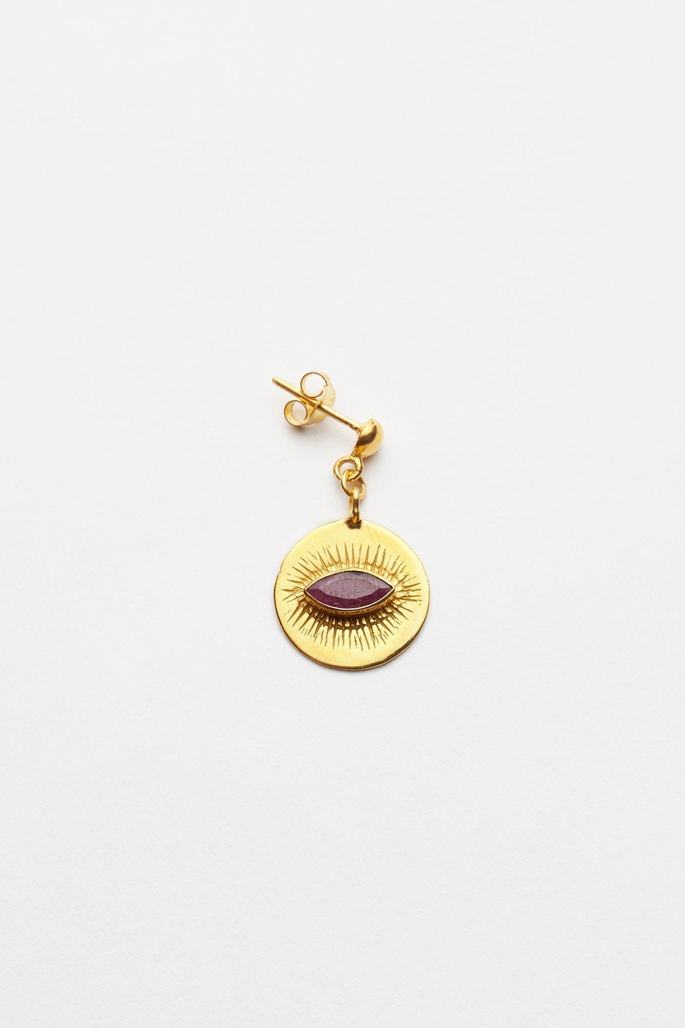 Nafsu - Earstick w/ round eye pendant I Gold plated/ Ruby Gold plated/ Ruby O/S 1 - Rabens Saloner