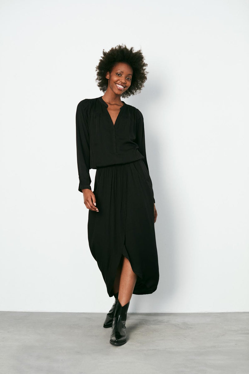 Vera - Solid wrap over dress L/S I Black 3 - Rabens Saloner