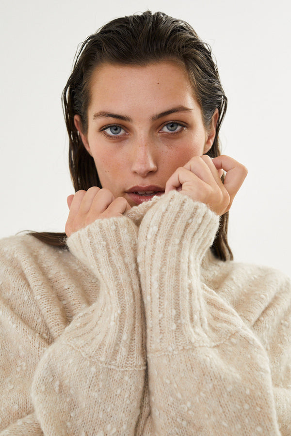 Baze - Freckled knit cropped sweater I Beige