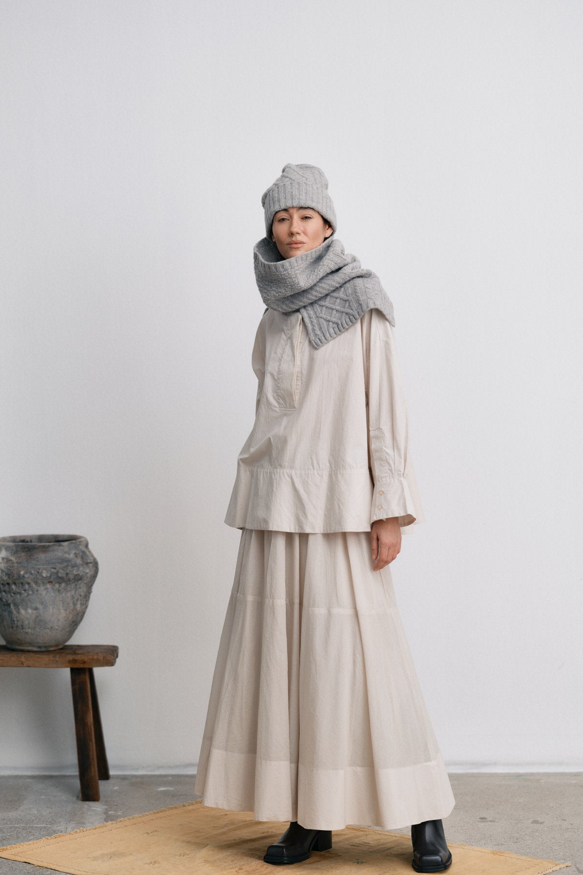 Majda - Patchwork knit hat I Light grey melange 2 - Rabens Saloner