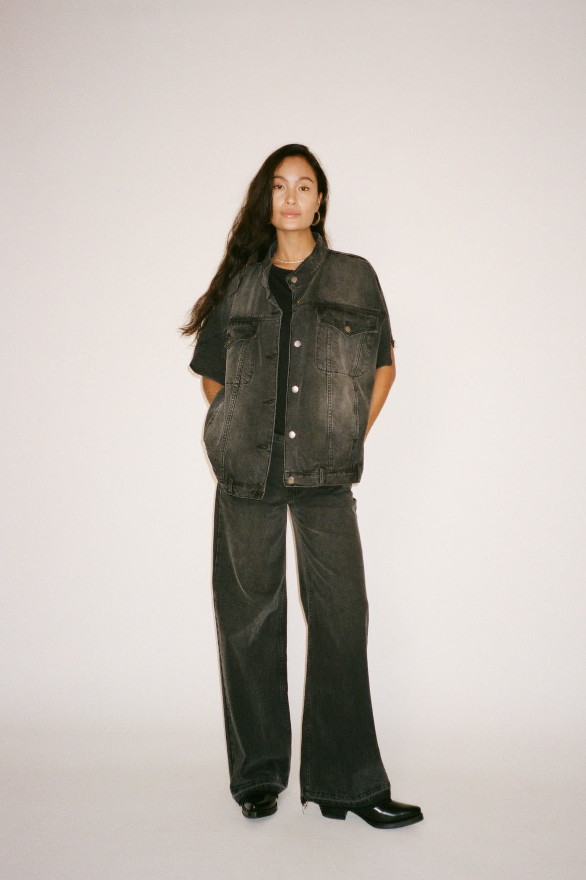 Mir - Denim vest jacket I Washed black denim 5 - Rabens Saloner