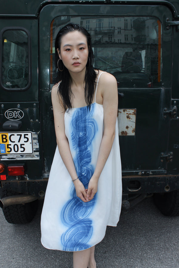 Milli - Swirl string elastic dress I Blue white combo    2 - Rabens Saloner