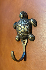 Turtle Hook - Rabens Apartment I Matte Brass 3 - Rabens Saloner