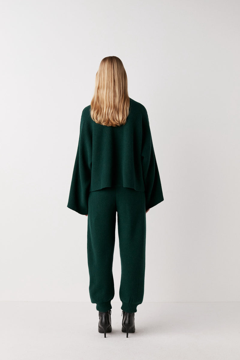 FOREST GREEN