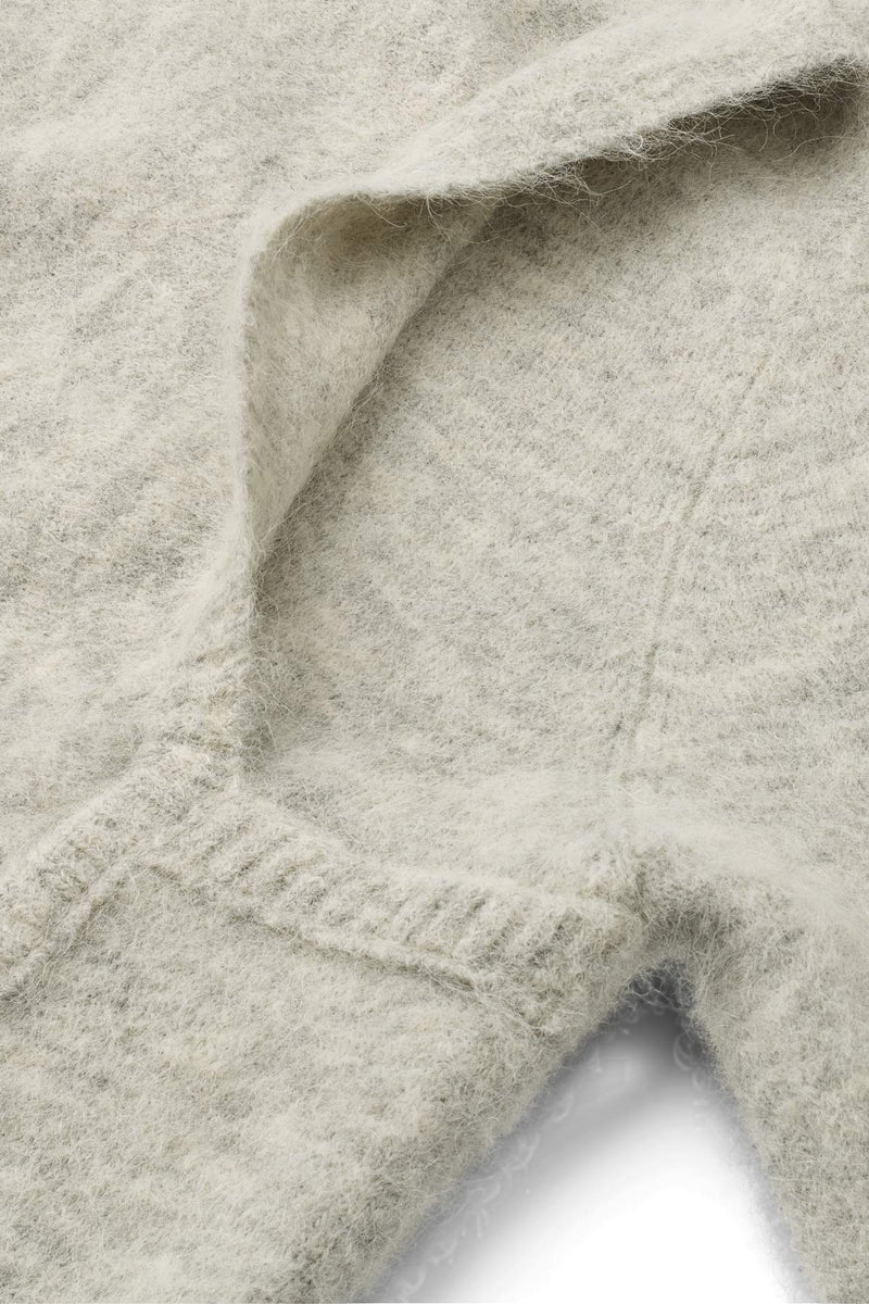 Lott - Fluffy split back sweater I Light grey melange 3 - Rabens Saloner