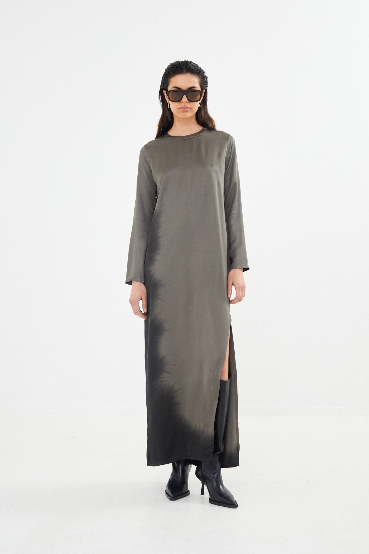 Lang - Coastal long tube dress I Asphalt black 1 - Rabens Saloner