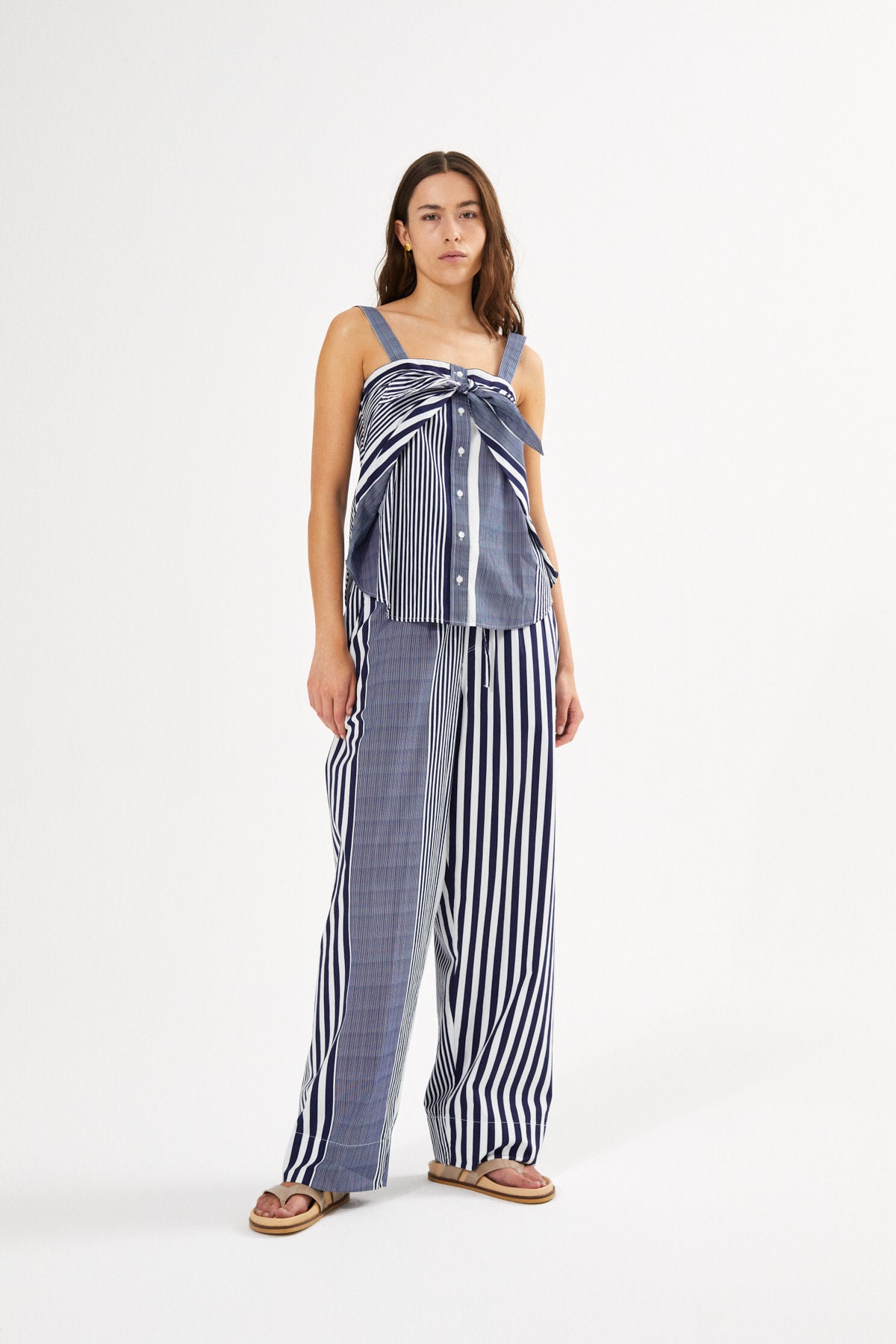 Bibs - Medley stripe tie front top I Navy stripe 4 - Rabens Saloner