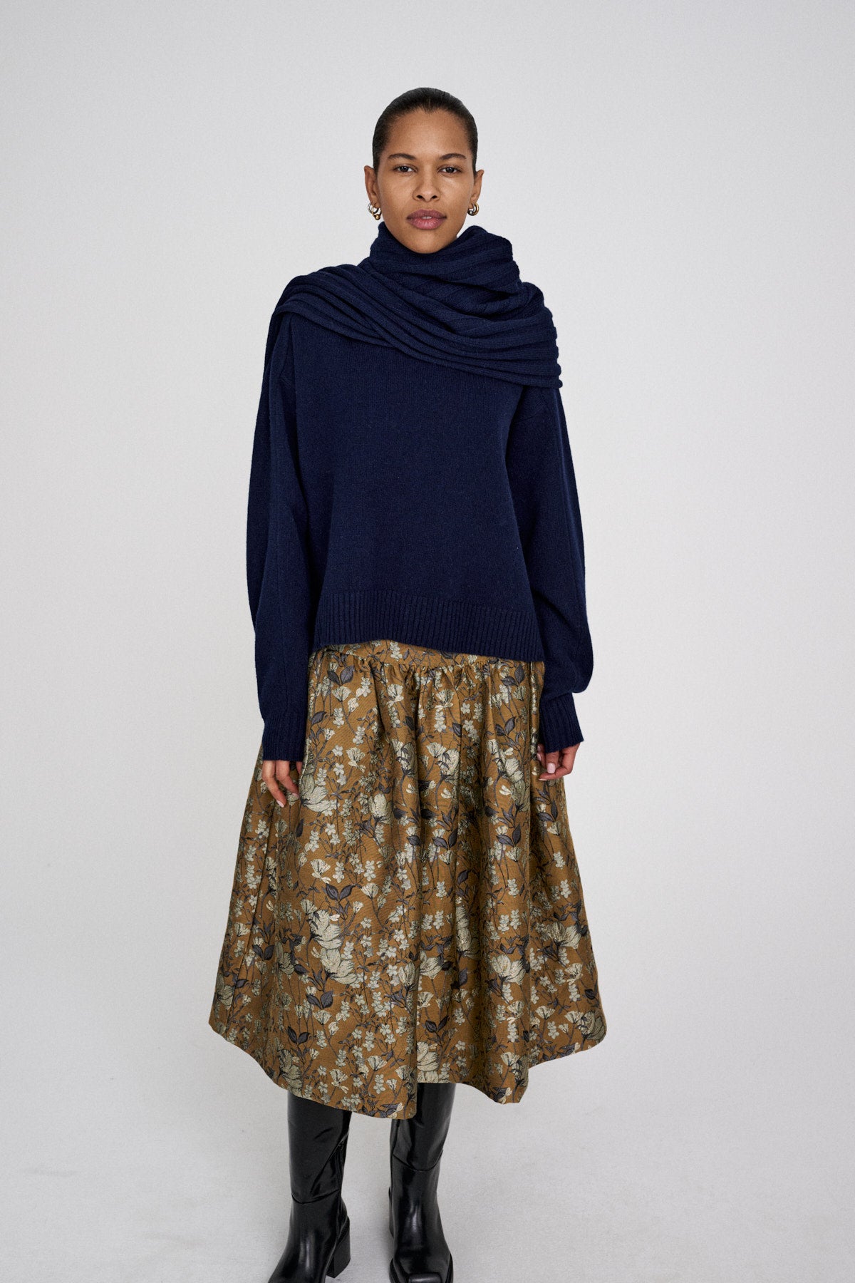 Emillia - Pure wool split scarf I Navy 2 - Rabens Saloner
