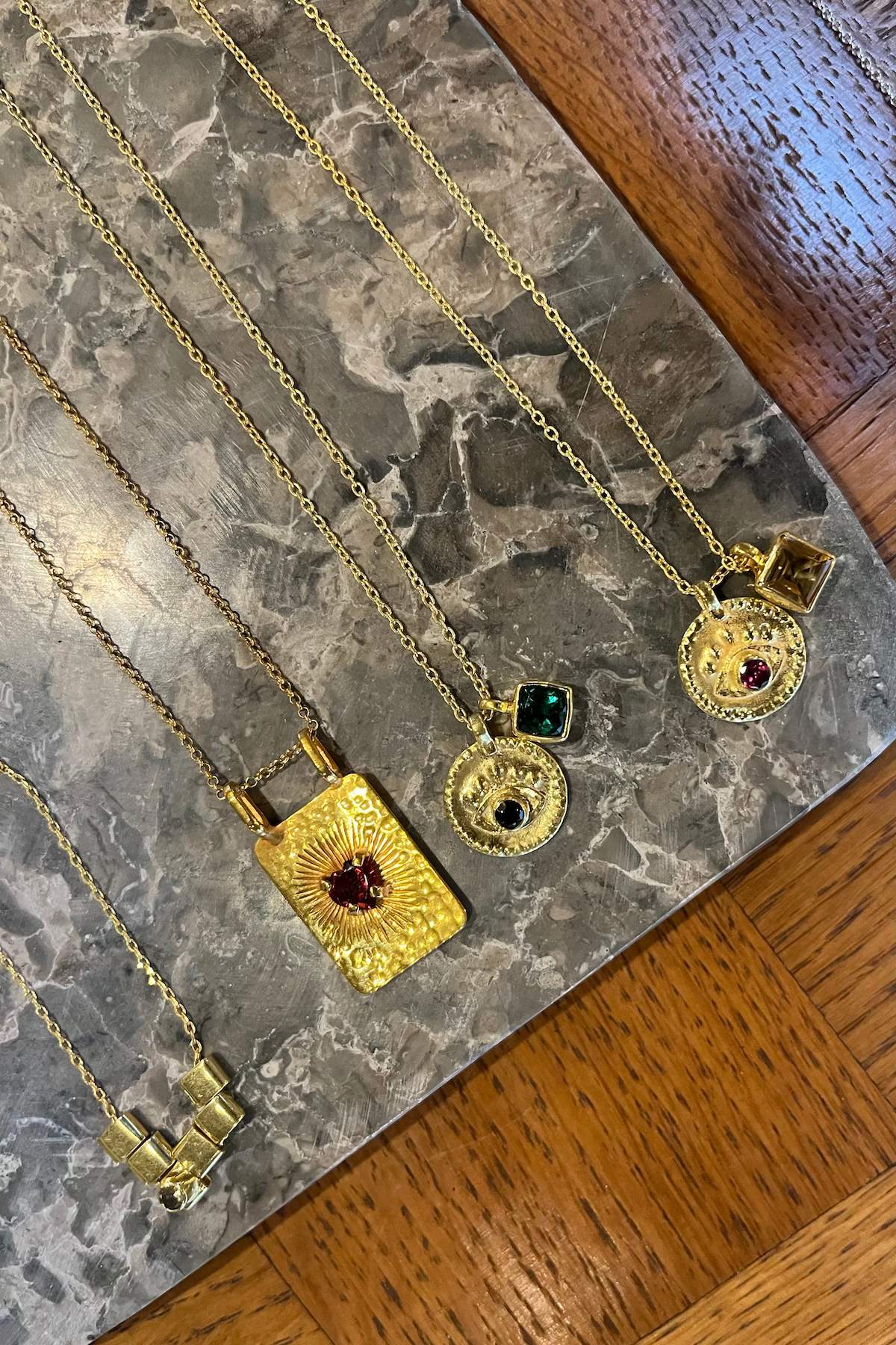 Nafsu - Necklace w/eye and square pendant I Green combo 4 - Rabens Saloner