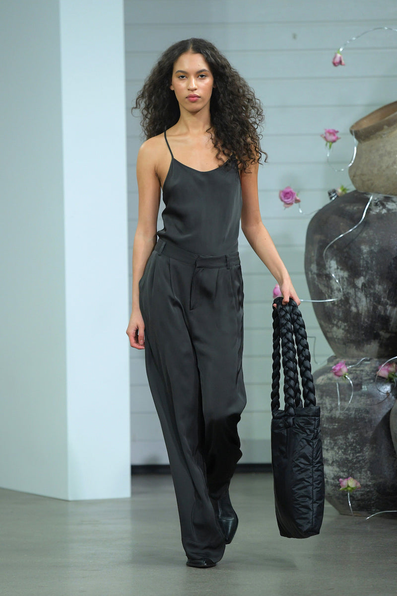 Briana - Solid pleat wide pant    1 - Rabens Saloner